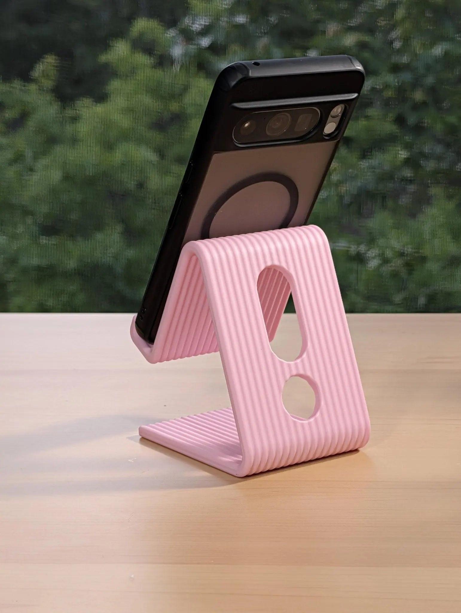 3D Printed Ribbed Phone Stand, Organic Phone Holder, Organized Desk, Office Decor - Sharq Labs3D Printed Ribbed Phone Stand, Organic Phone Holder, Organized Desk, Office DecorSharq Labs
