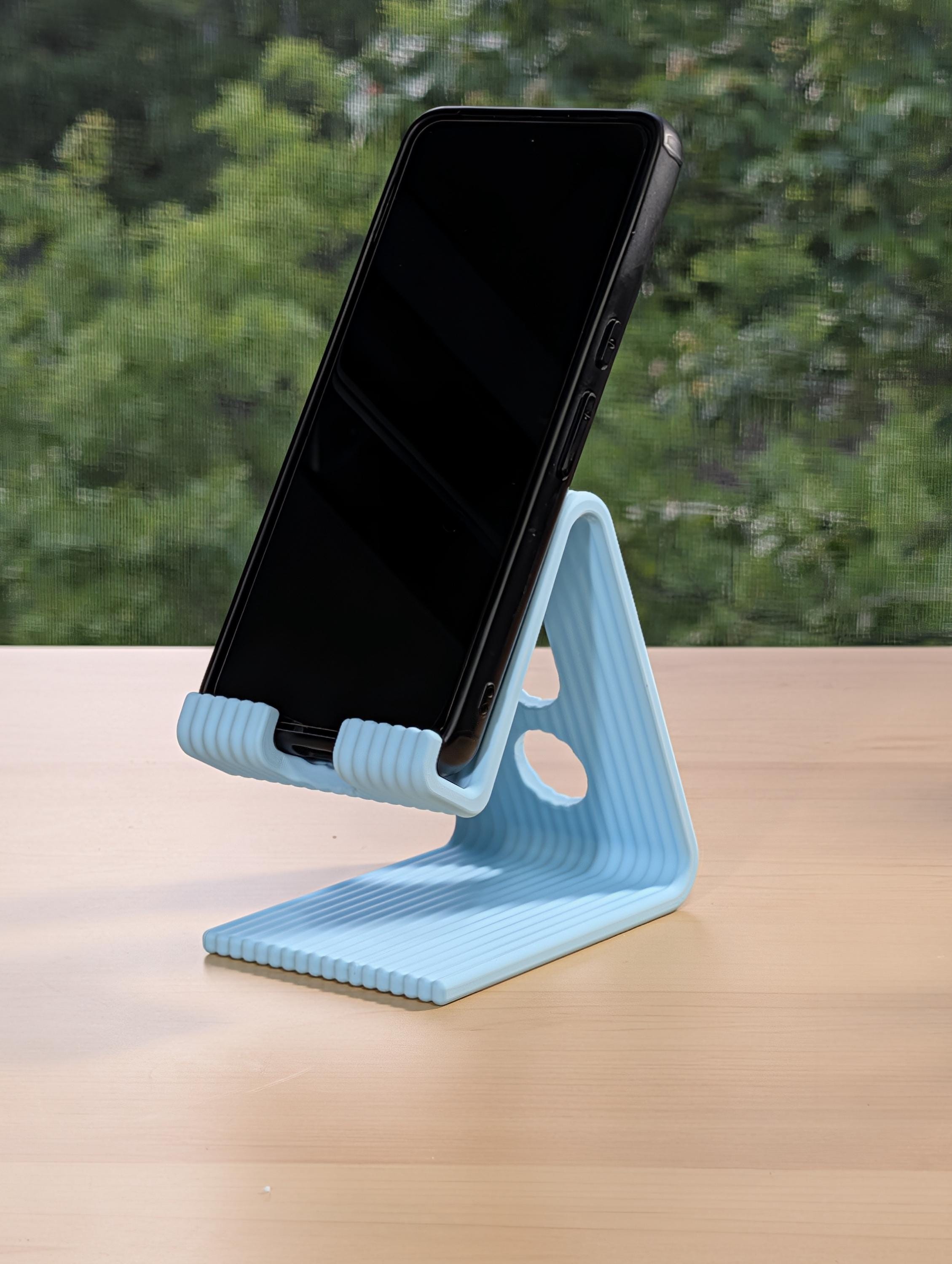 3D Printed Ribbed Phone Stand, Organic Phone Holder, Organized Desk, Office Decor