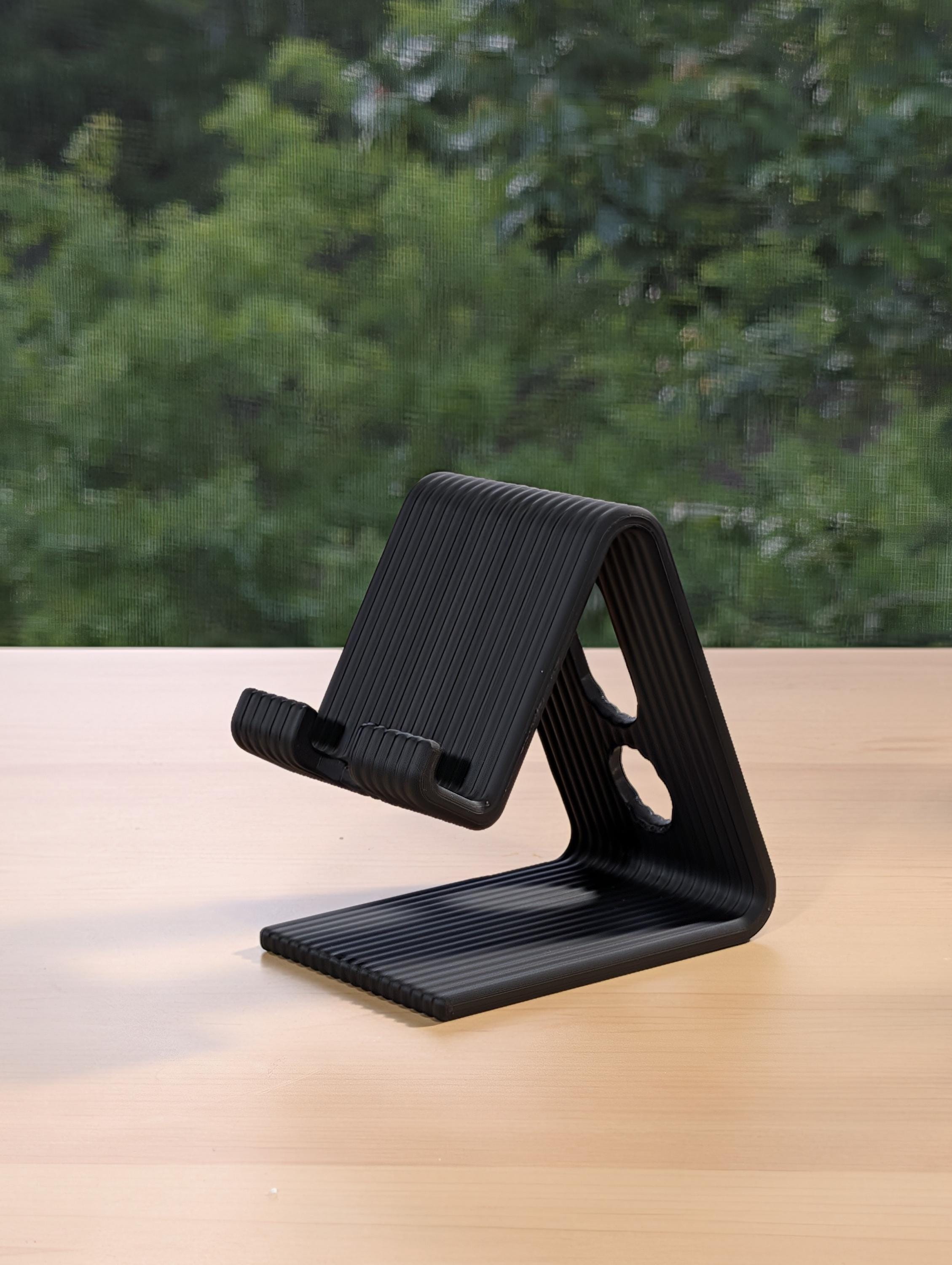 3D Printed Ribbed Phone Stand, Organic Phone Holder, Organized Desk, Office Decor